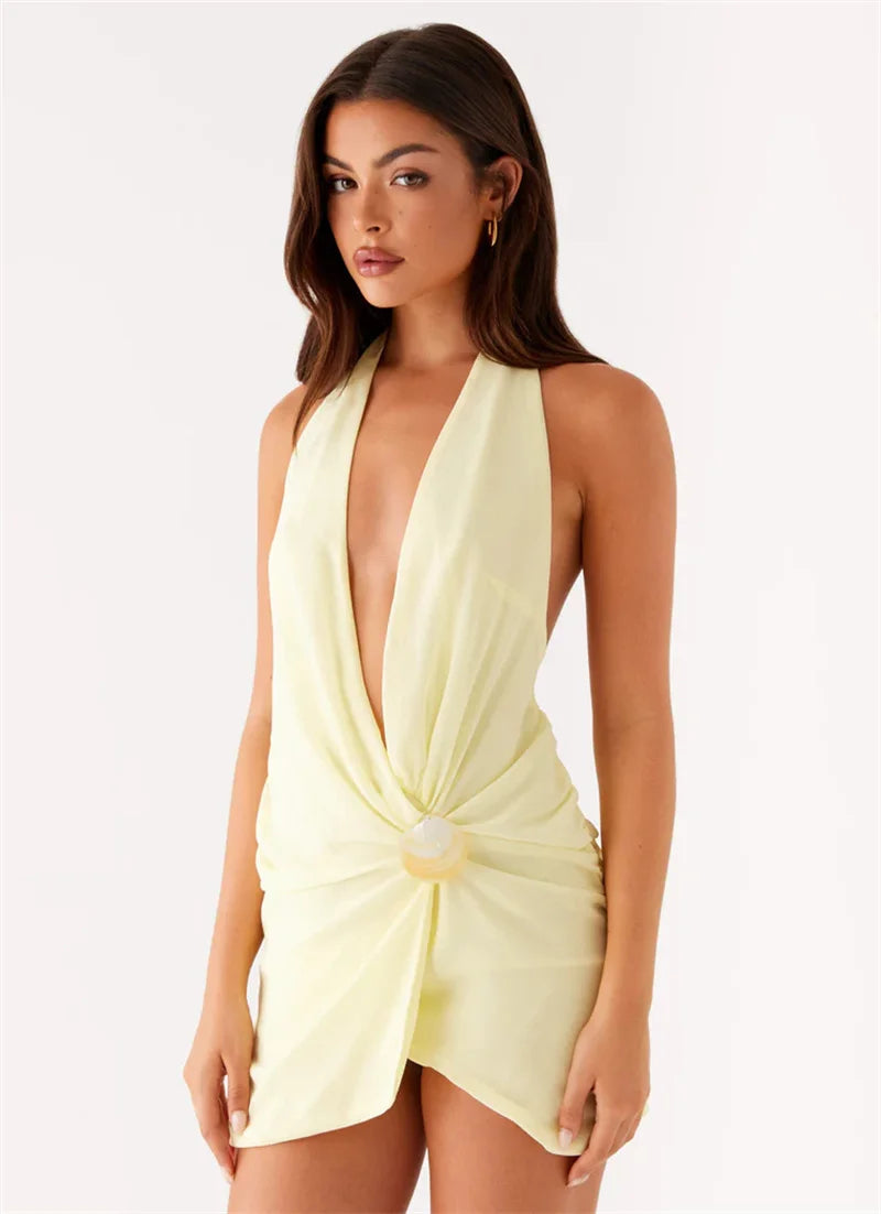 LIA | Sexy Minikleid mit Muscheldetails – Rückenfrei, Elegant & Sommerlich