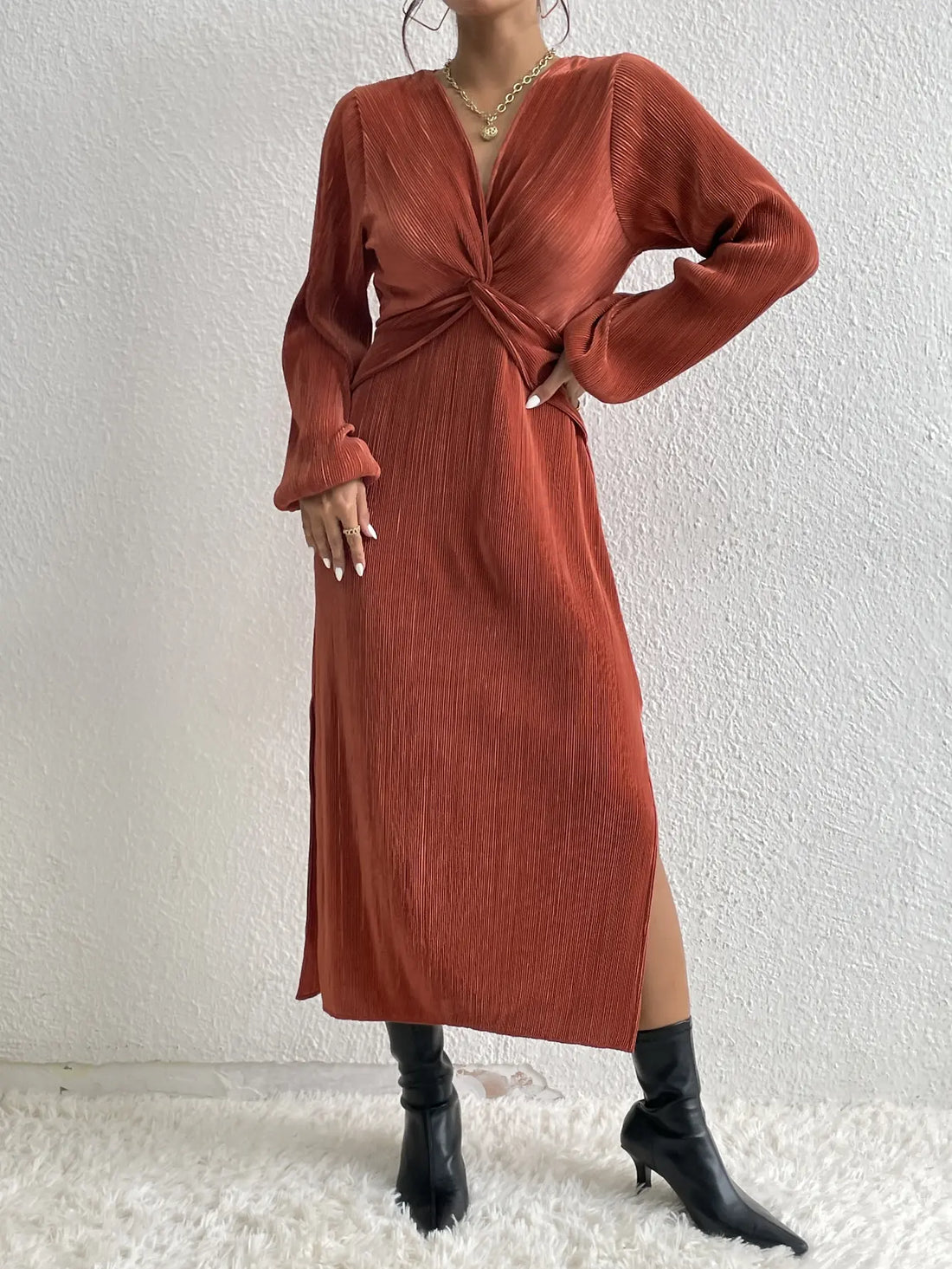 ALINA | Plissiertes Midikleid – Elegant, Feminin & Raffiniert