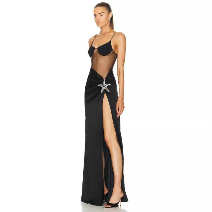 NOIR | Elegantes Abendkleid mit Rückenausschnitt & Beinschlitz