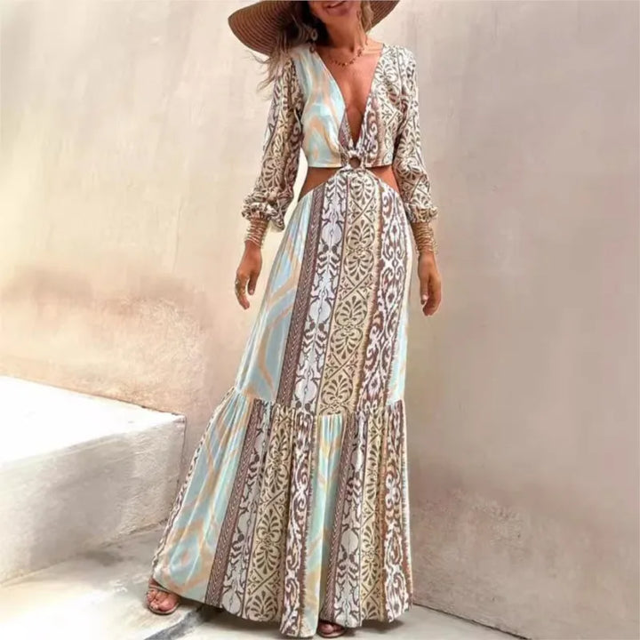 NOA | Figurbetontes Maxikleid mit Cut-Out – Modern, Geometrisch & Stilvoll