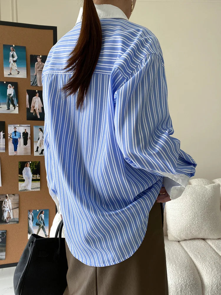 Chemise à Rayures Bleues pour Femme LANMREM – Boutonnage Simple et Élégant