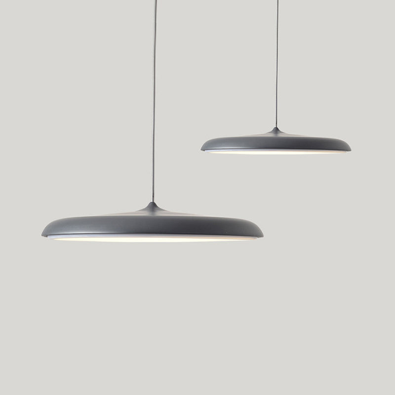 Suspension Luminaire Élégante et Moderne